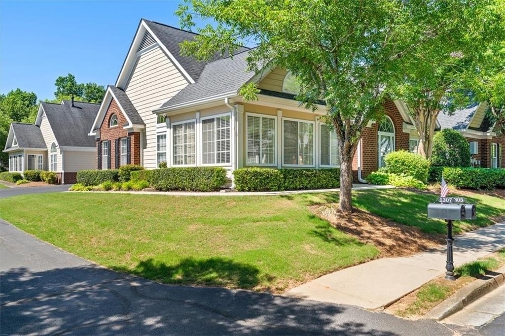 1305 Village Lane - Photo 1