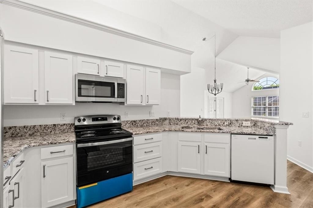 1305 Village Lane - Photo 11