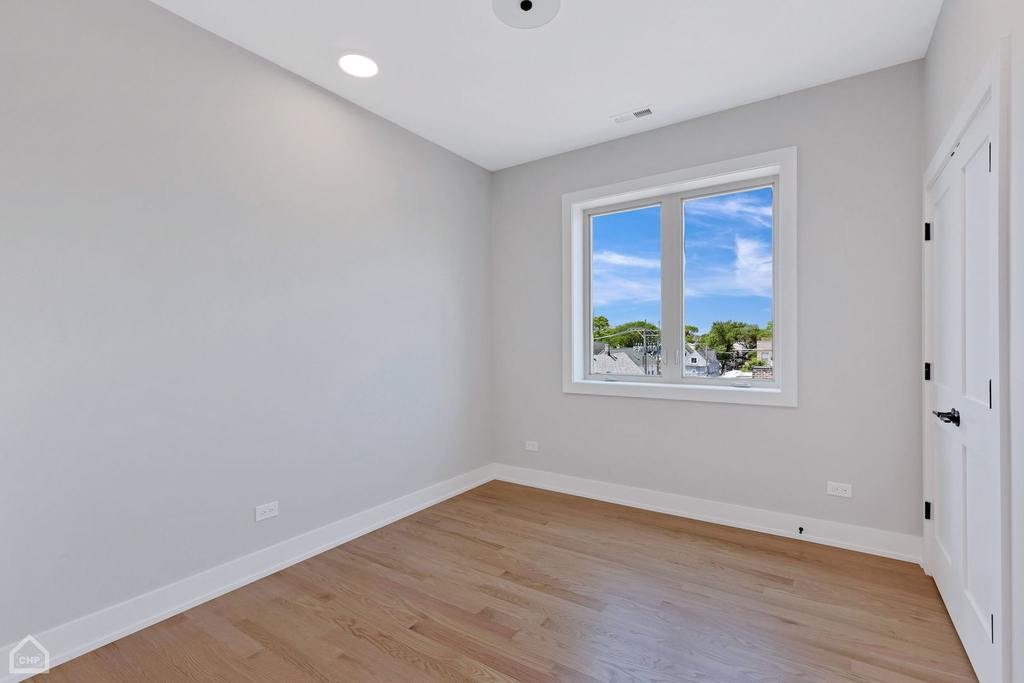 3545 W Belmont Avenue - Photo 10