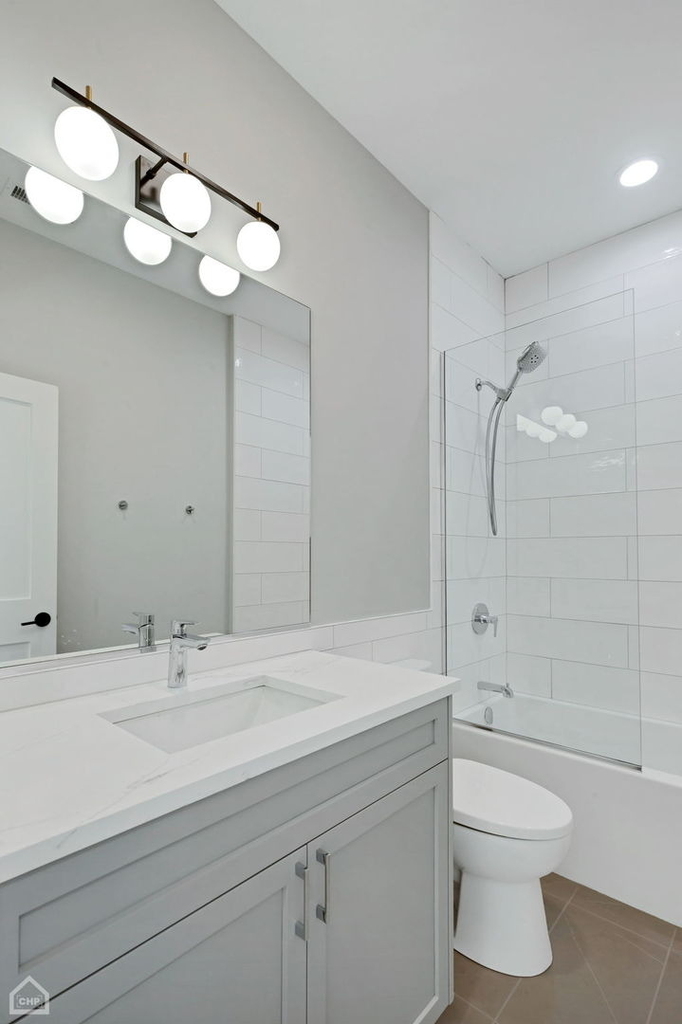 3545 W Belmont Avenue - Photo 13