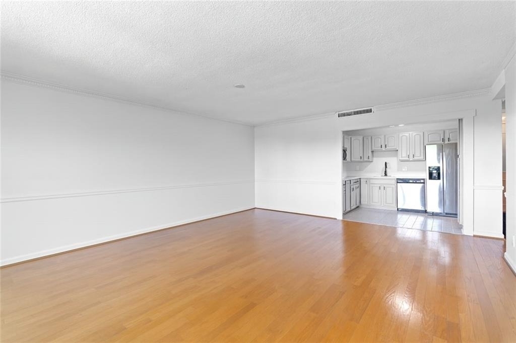 2965 Pharr Court South Nw - Photo 5