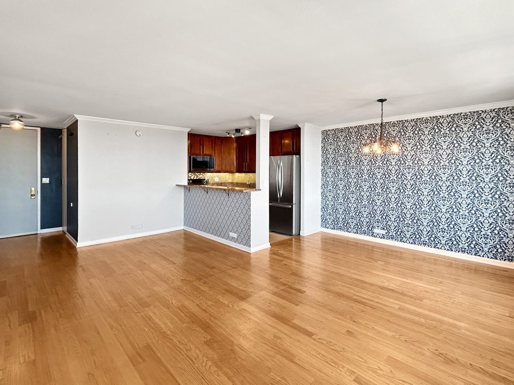 655 W Irving Park Road - Photo 9