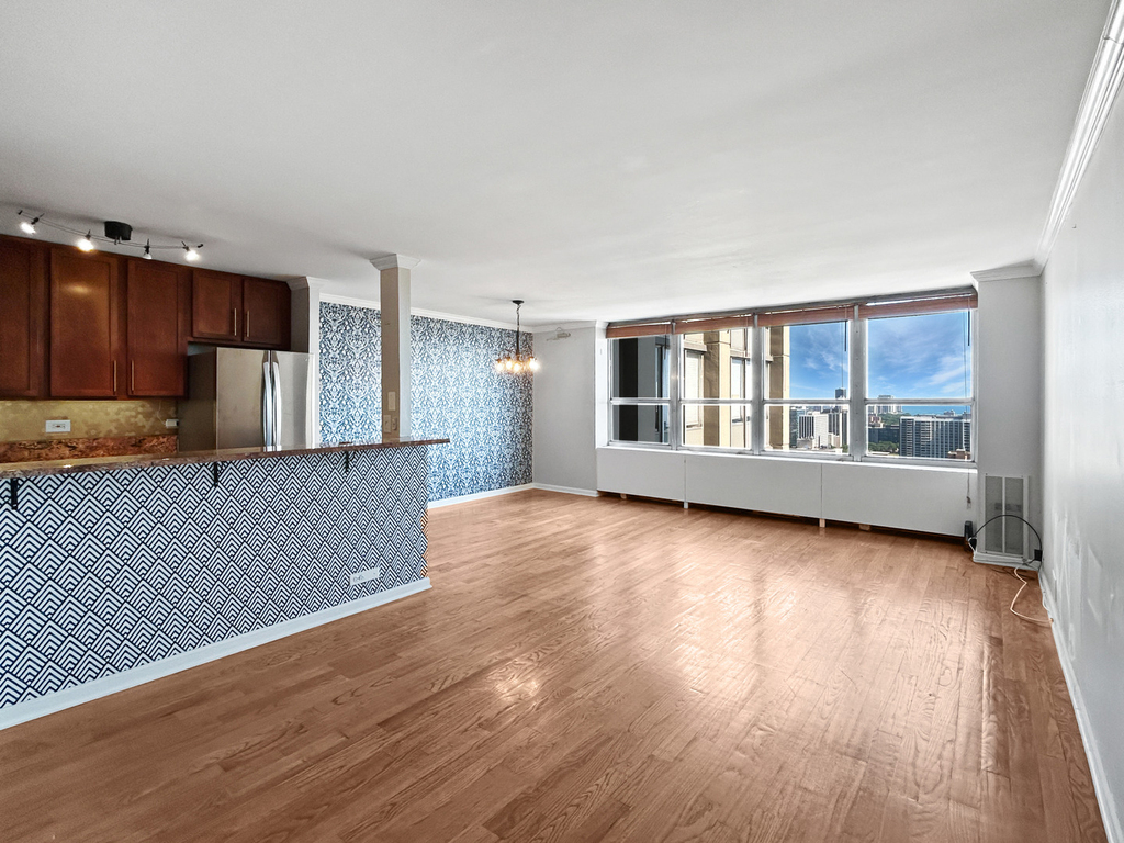 655 W Irving Park Road - Photo 7