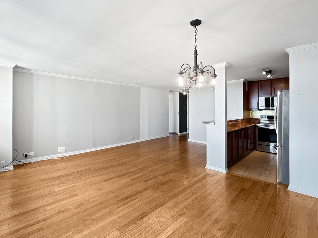 655 W Irving Park Road - Photo 3