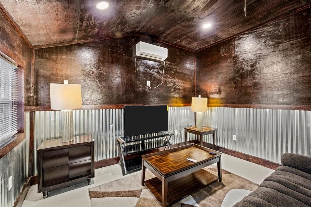 2823 Avenue Q - Photo 7