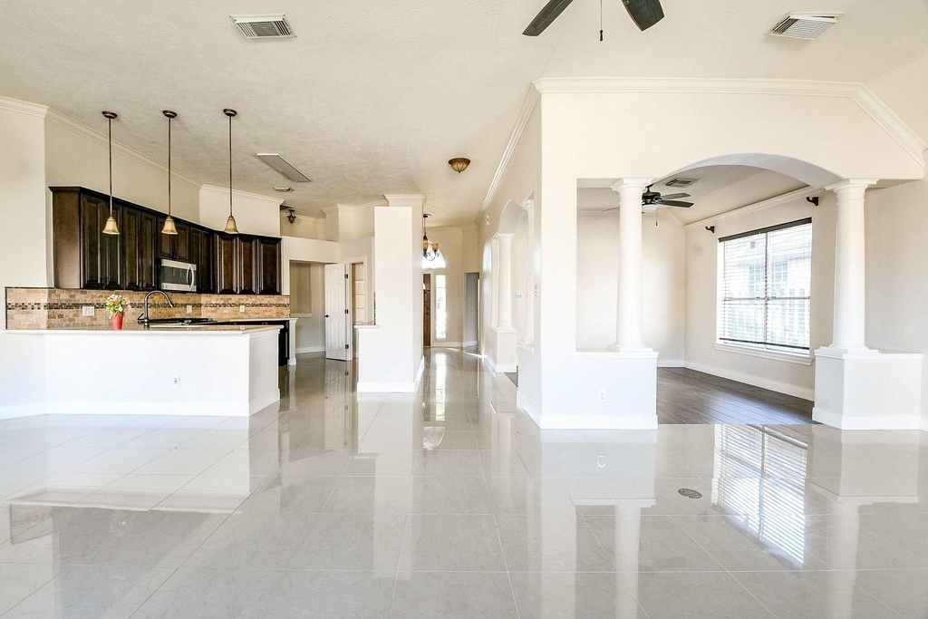 4111 Clubhollow - Photo 12