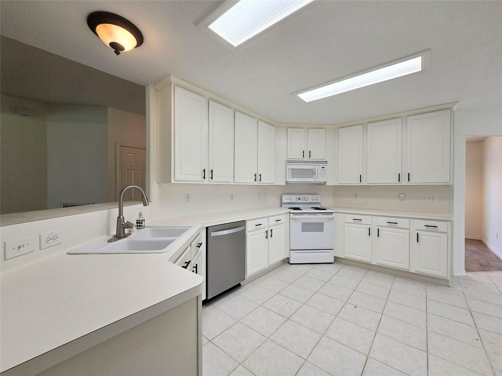 147 W Russet Grove Circle - Photo 14
