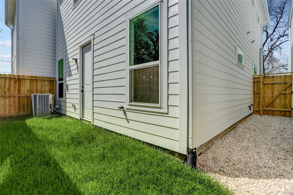 9604 Burden Street - Photo 28