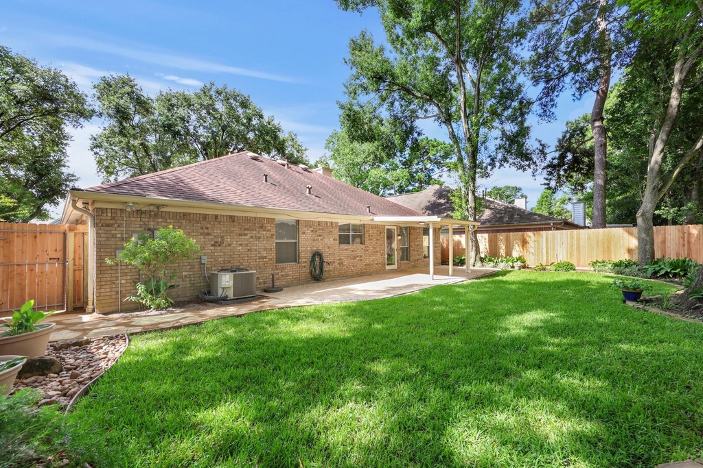 8910 Driftstone Drive - Photo 25