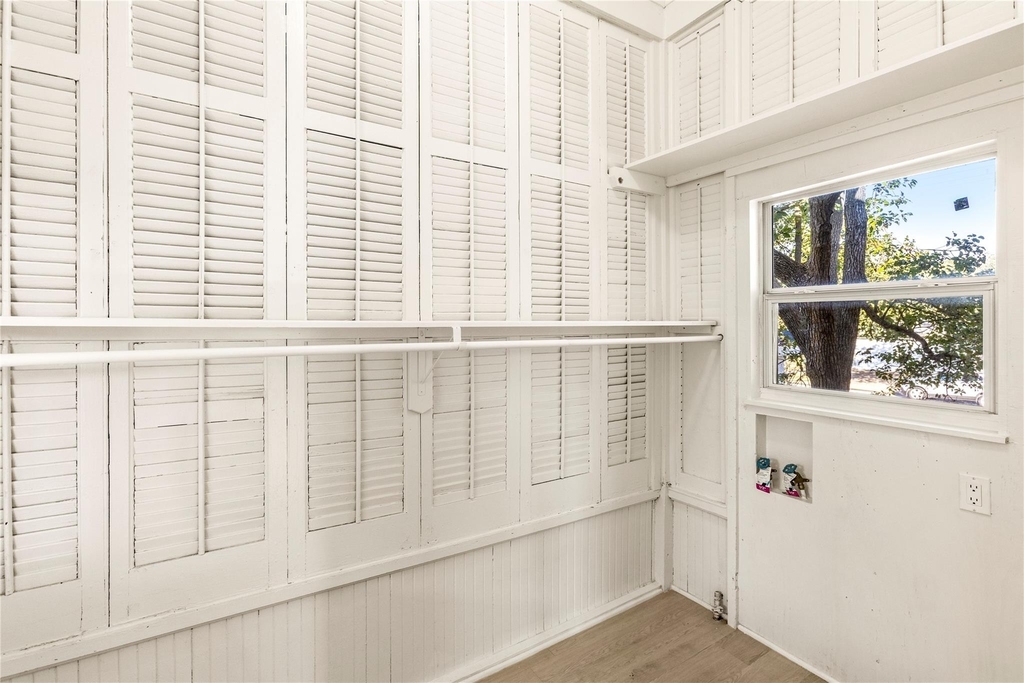 3902 Bernardo De Galvez - Photo 11