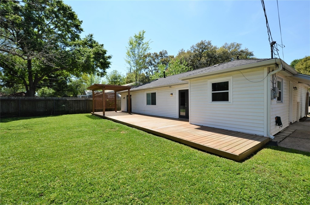 1906 Coulcrest Drive - Photo 28