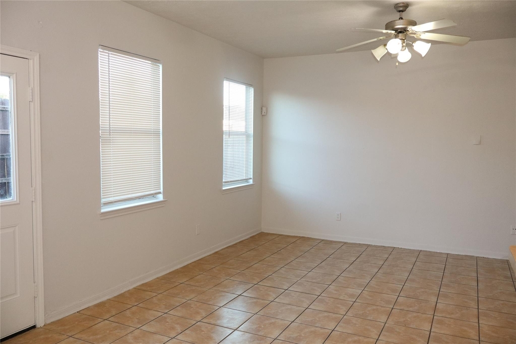 15931 Winston Point Lane Lane - Photo 3