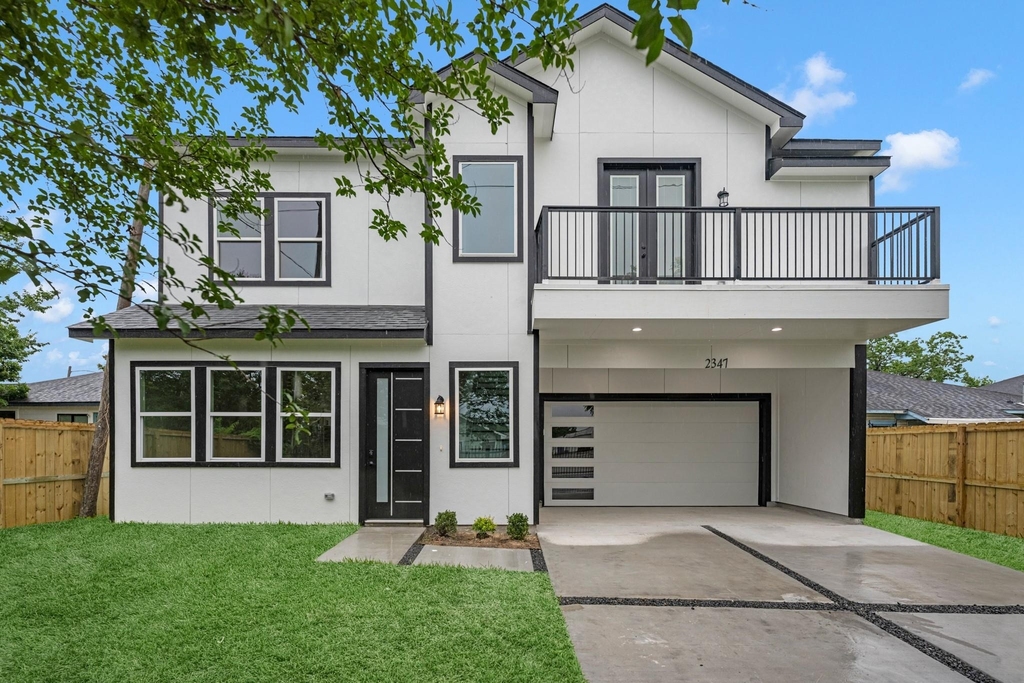 2347 Knoblock - Photo 1