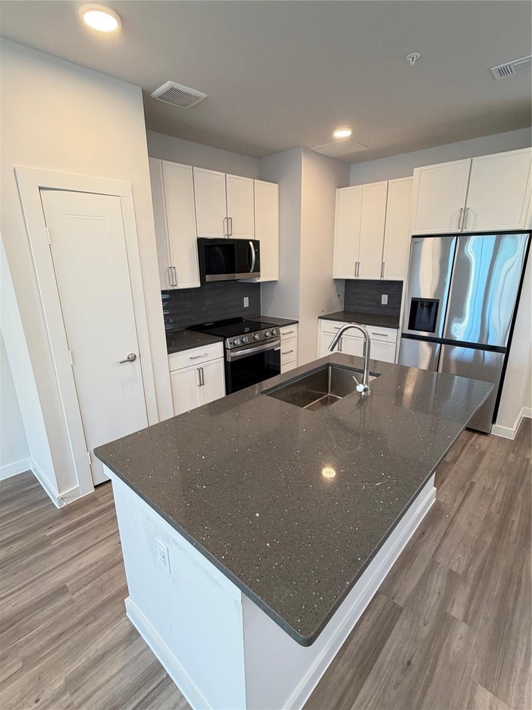 17318 N Eldridge Parkway - Photo 4