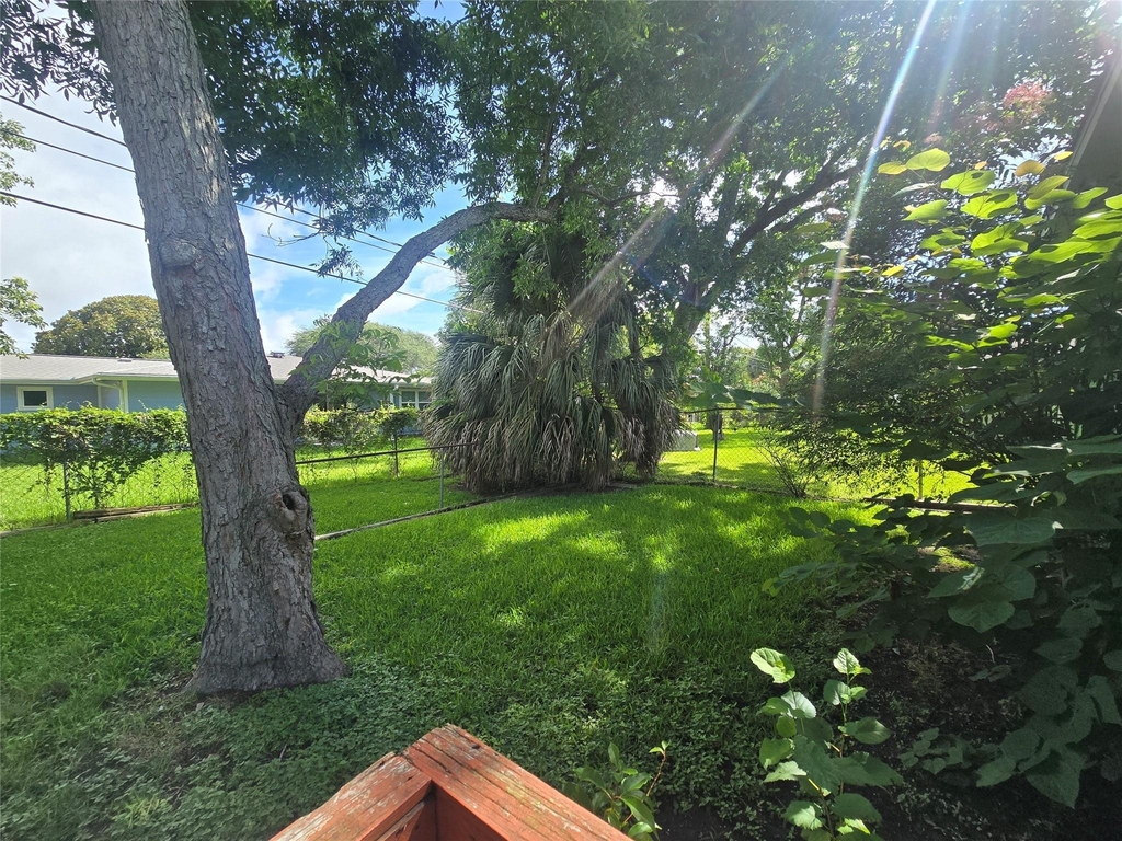 308 Mackeral Street - Photo 14