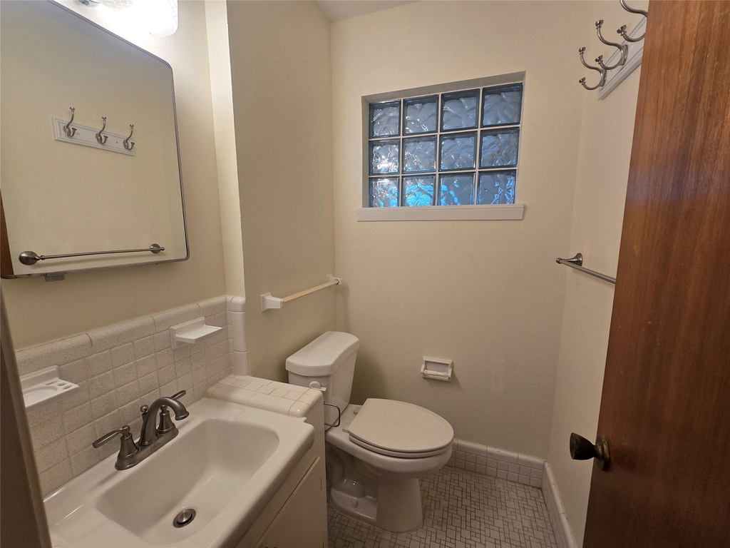 308 Mackeral Street - Photo 12