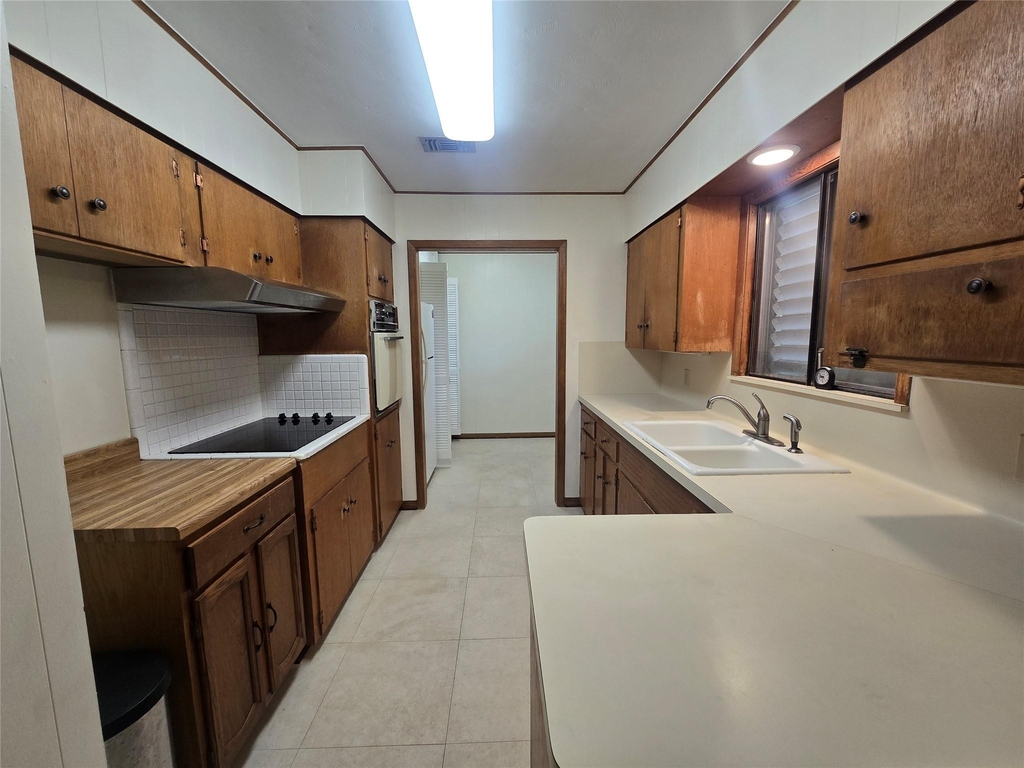 308 Mackeral Street - Photo 2