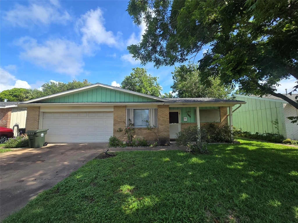308 Mackeral Street - Photo 0