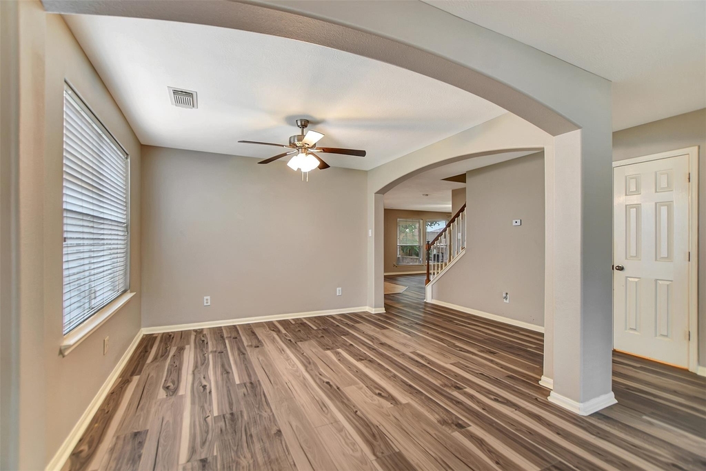 5410 Spring Oak Drive - Photo 9