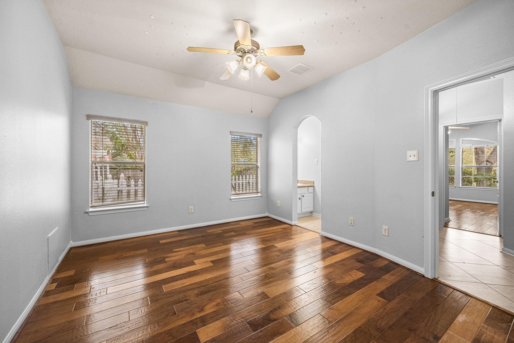 802 Floriencia Street - Photo 26