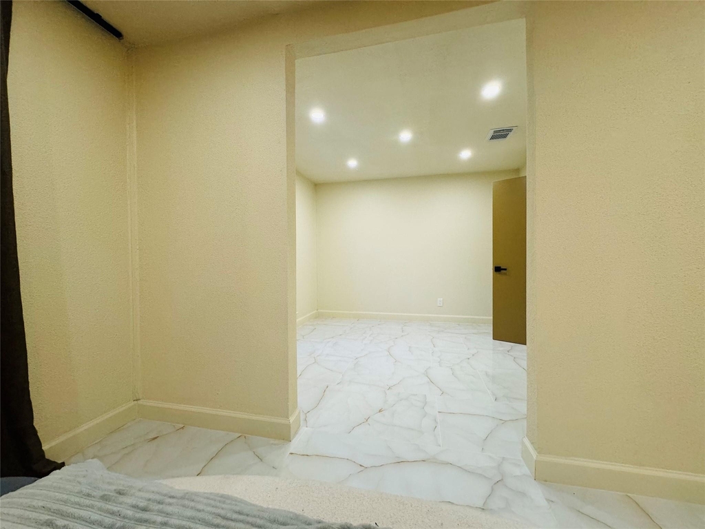 23230 Canyon Lake Drive - Photo 7