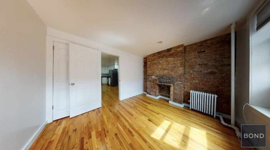 123 East 7th Street - Photo 4