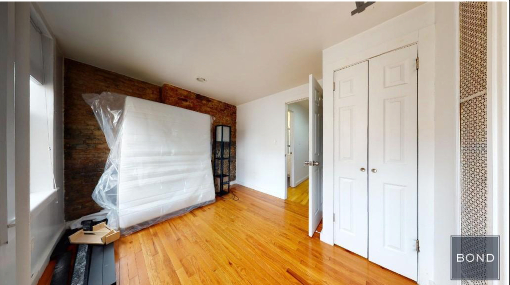 123 East 7th Street - Photo 6
