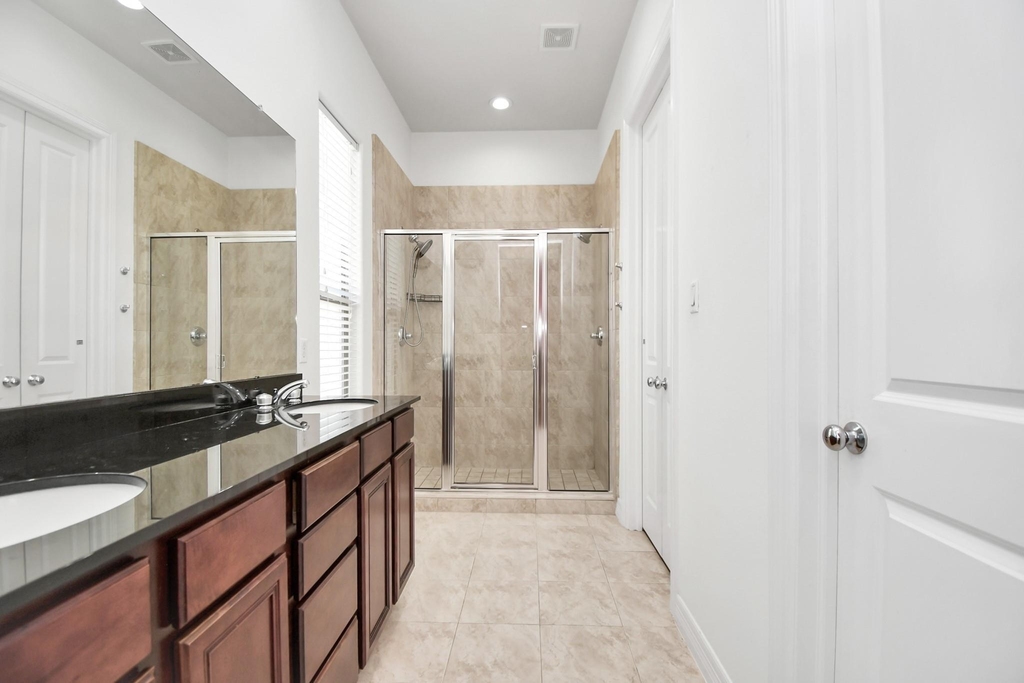3900 Center Street - Photo 20