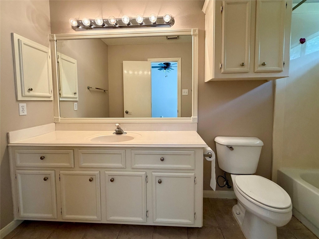 4006 Hunnington Drive - Photo 16