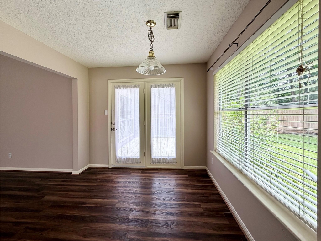 4006 Hunnington Drive - Photo 10