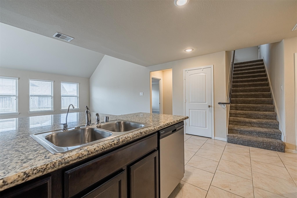 3126 Mcdonough Way - Photo 8