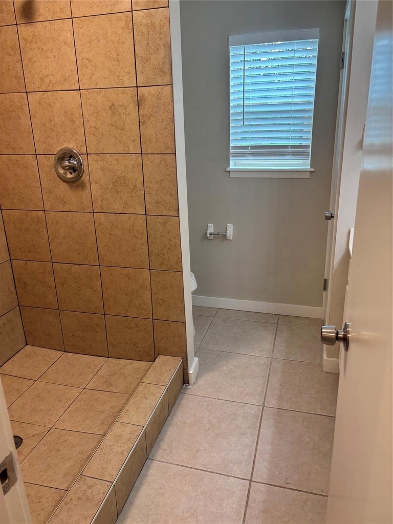 8049 Forest Hills Drive - Photo 26