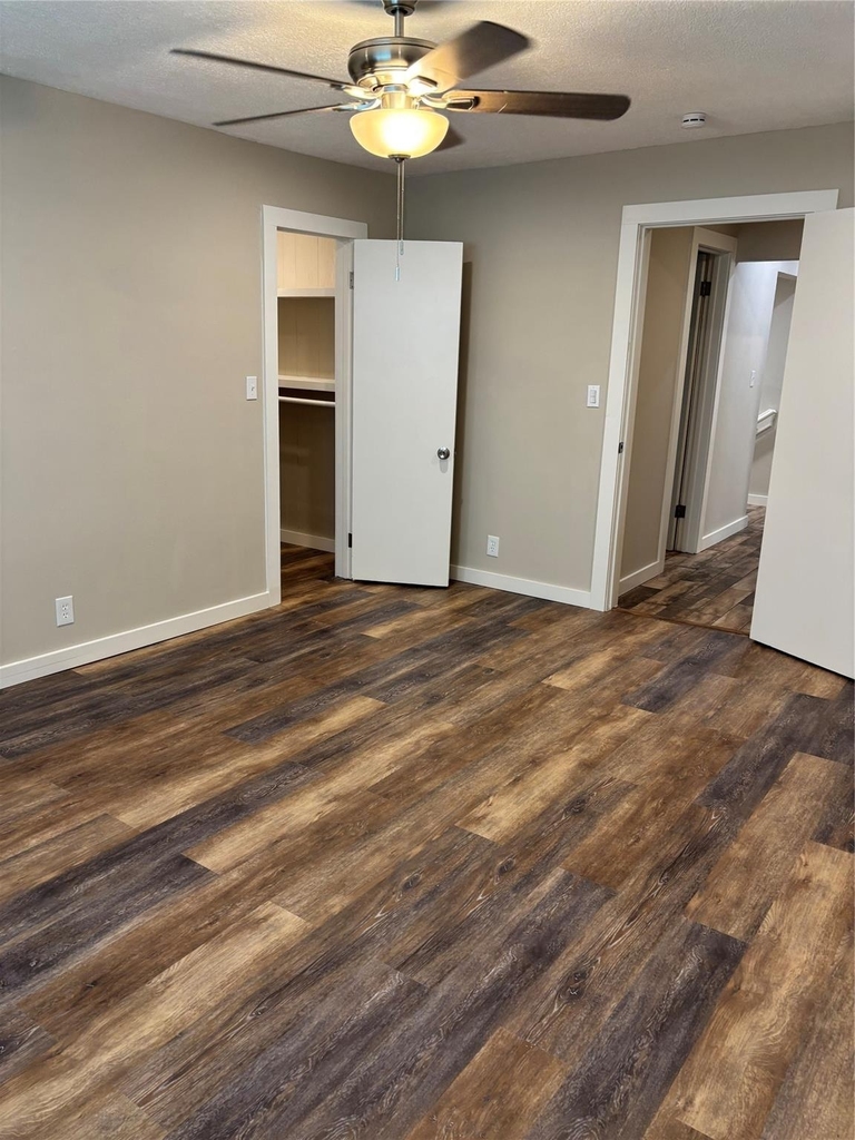 8049 Forest Hills Drive - Photo 28