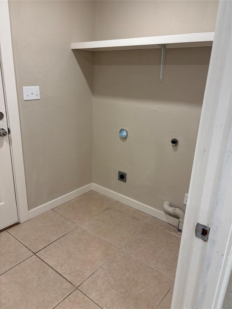 8049 Forest Hills Drive - Photo 18
