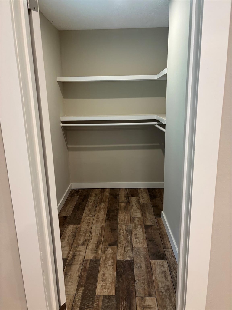 8049 Forest Hills Drive - Photo 27