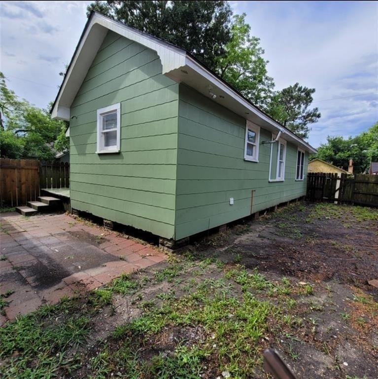 522 Aron Street - Photo 8