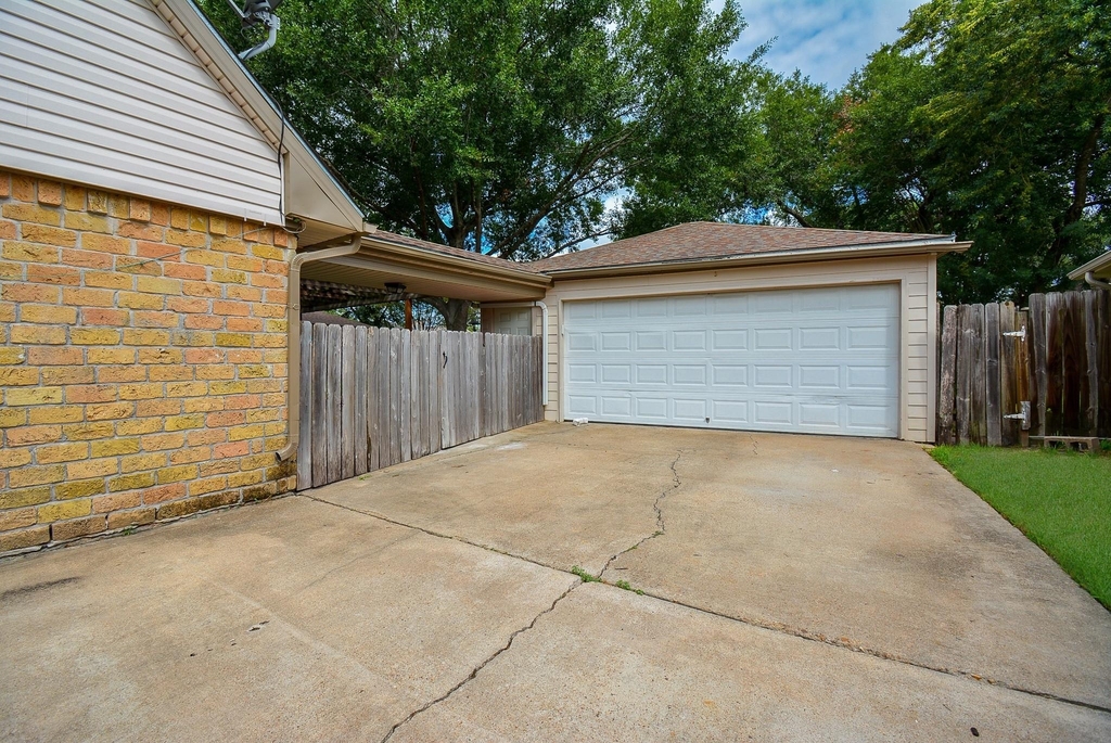 21318 Park Valley Drive - Photo 5