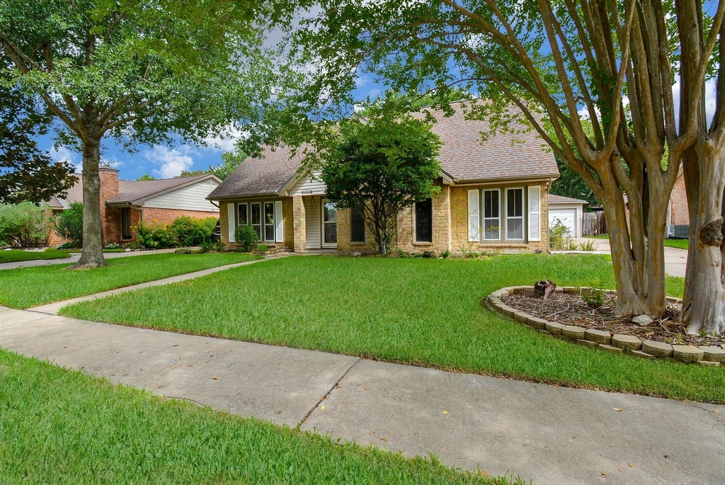 21318 Park Valley Drive - Photo 4