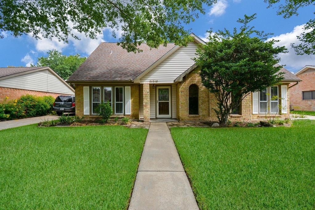 21318 Park Valley Drive - Photo 0