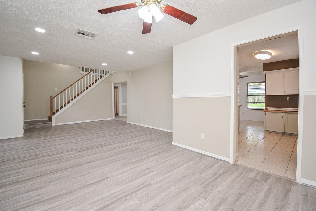 21318 Park Valley Drive - Photo 14