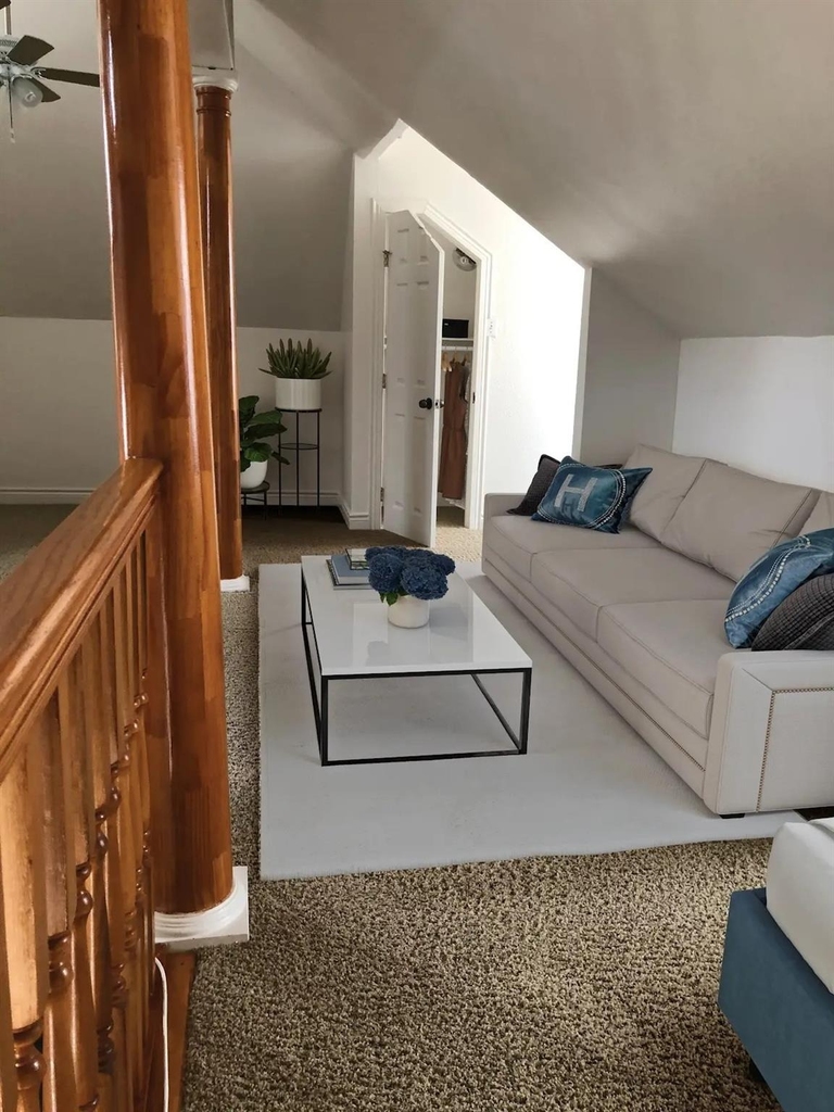 4122 Drake Street - Photo 1