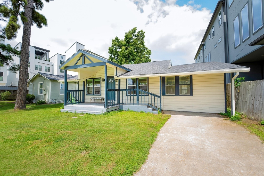 1607 W 22nd Street - Photo 4