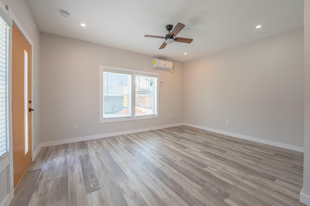 4202 Clay Street - Photo 15