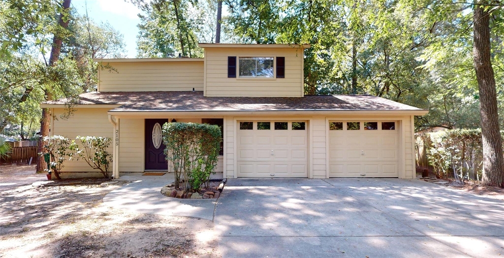 2105 N Red Cedar Circle - Photo 0