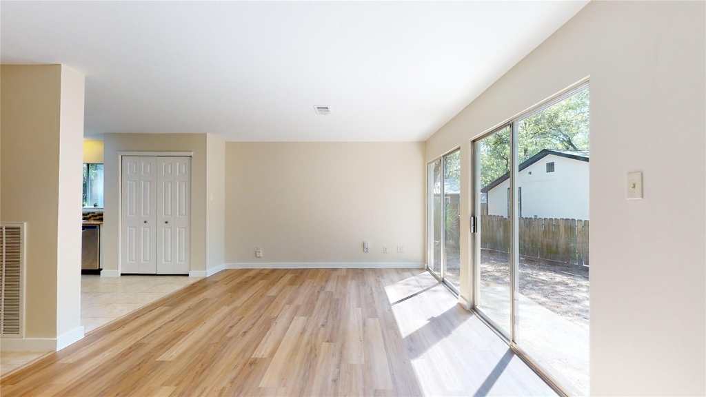2105 N Red Cedar Circle - Photo 11