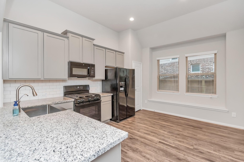 4406 Low Meadow Lane - Photo 11
