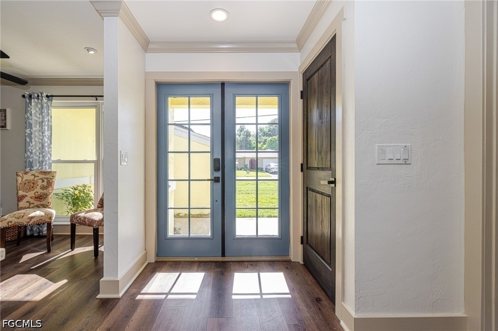 2507 Lakeview Drive - Photo 2