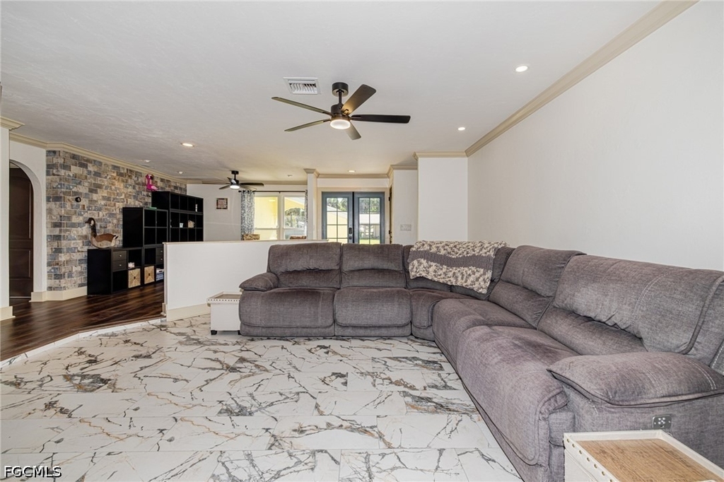 2507 Lakeview Drive - Photo 9
