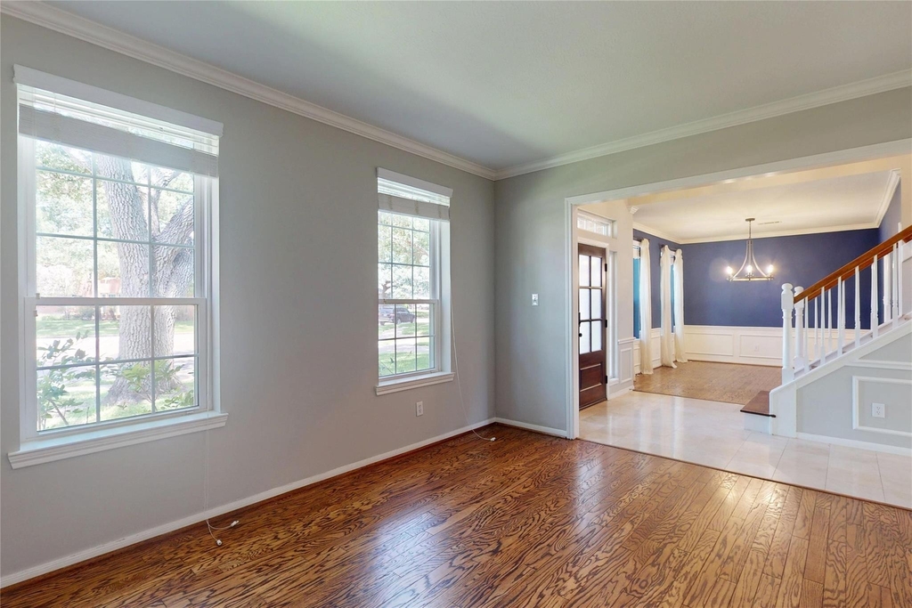 23027 Lodgepoint Drive - Photo 4