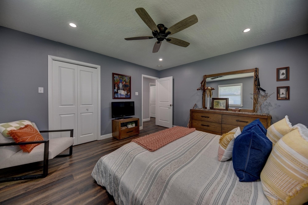 1600 Pecan Street - Photo 16